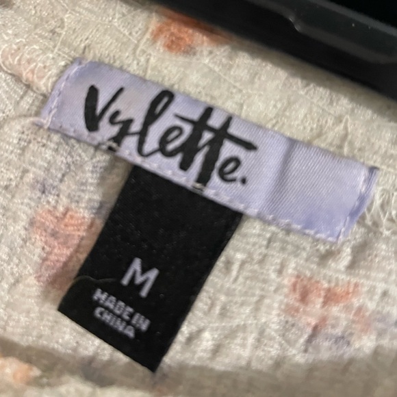 Green blouse(?) with pink flowers, Vylette M - Picture 2 of 2